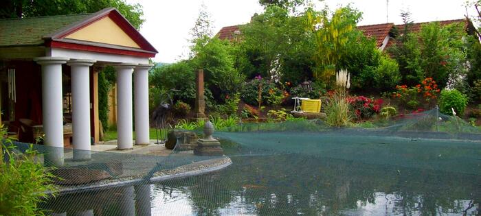 Parkanlage mit Teich